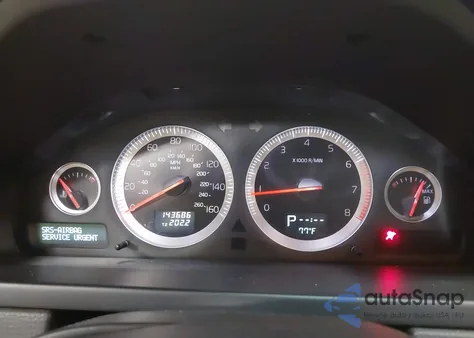 2013 Volvo Xc90 3.2/3.2 Platinum/3.2 Premier Plus z USA, uszkodzony, nr VIN YV4952CZ7D1642517